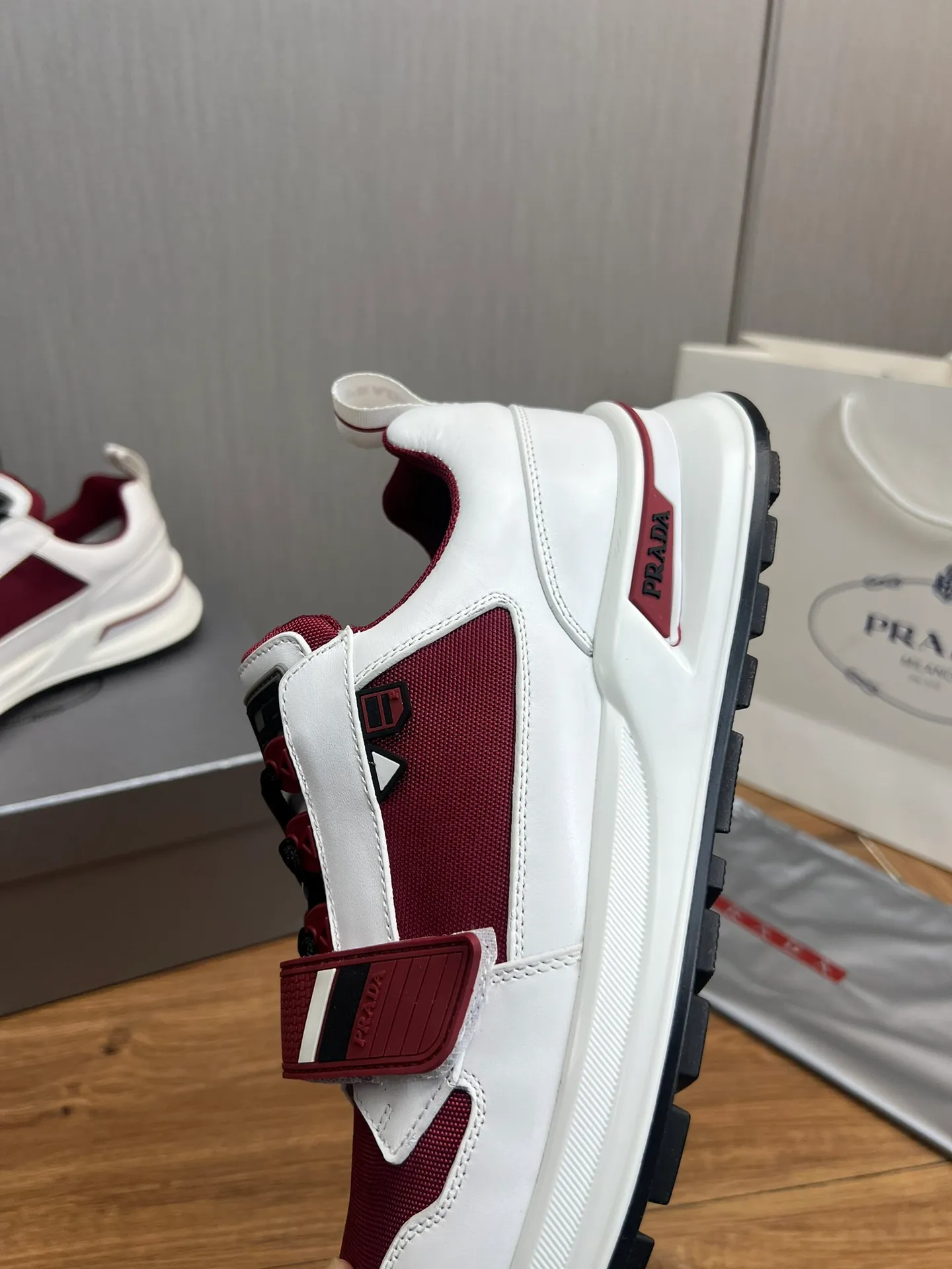 Men's shoes 💰620💰 [PRADA] Men's shoes are popular in the counter, official website is synchronized, high-quality shipments ✔️Original cowhide stitching mesh + cowhide lining, 1🆚1 replica, original original bottom, 38-45 (45 customized, non-refundable)
